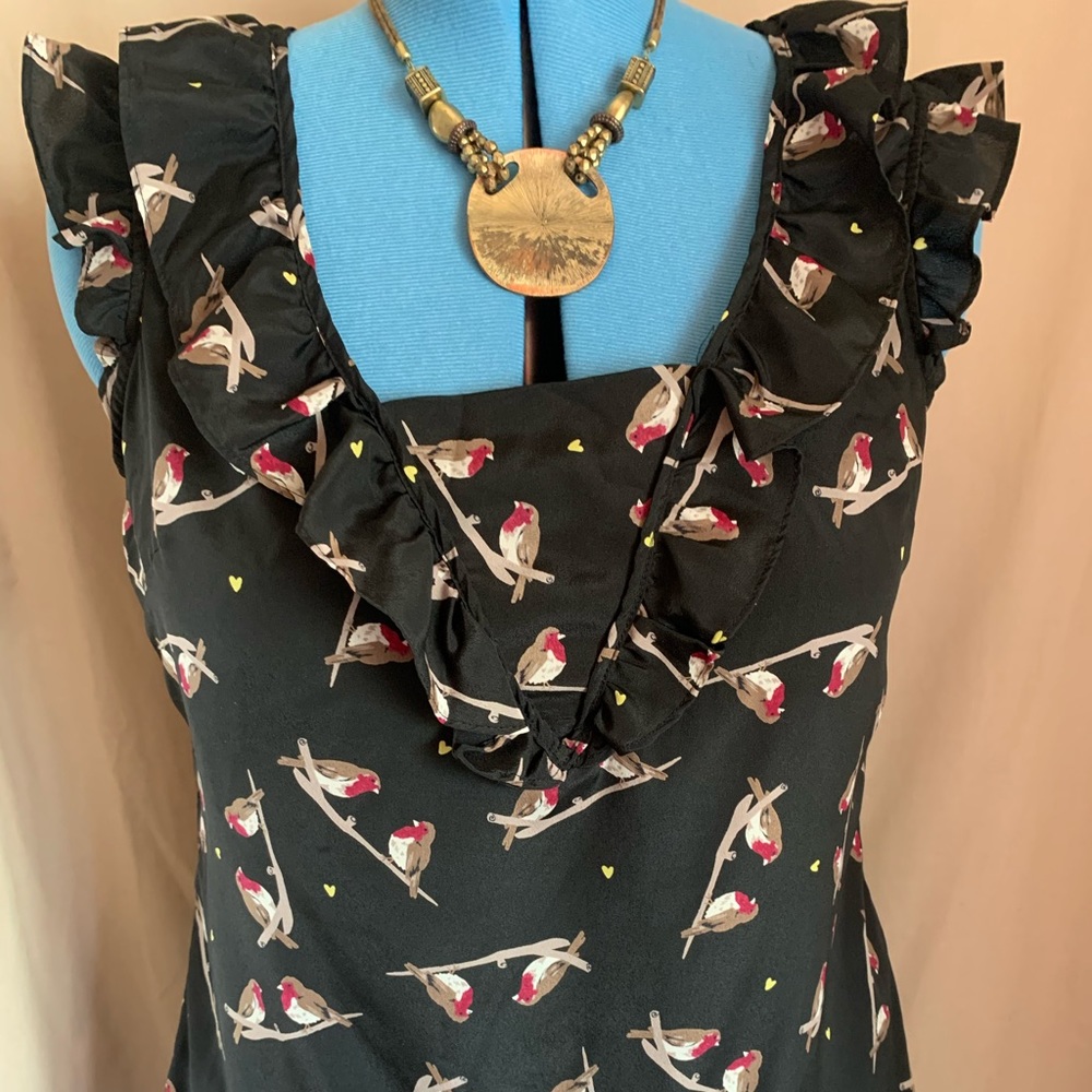 Banana Republic Sleeveless Blouse